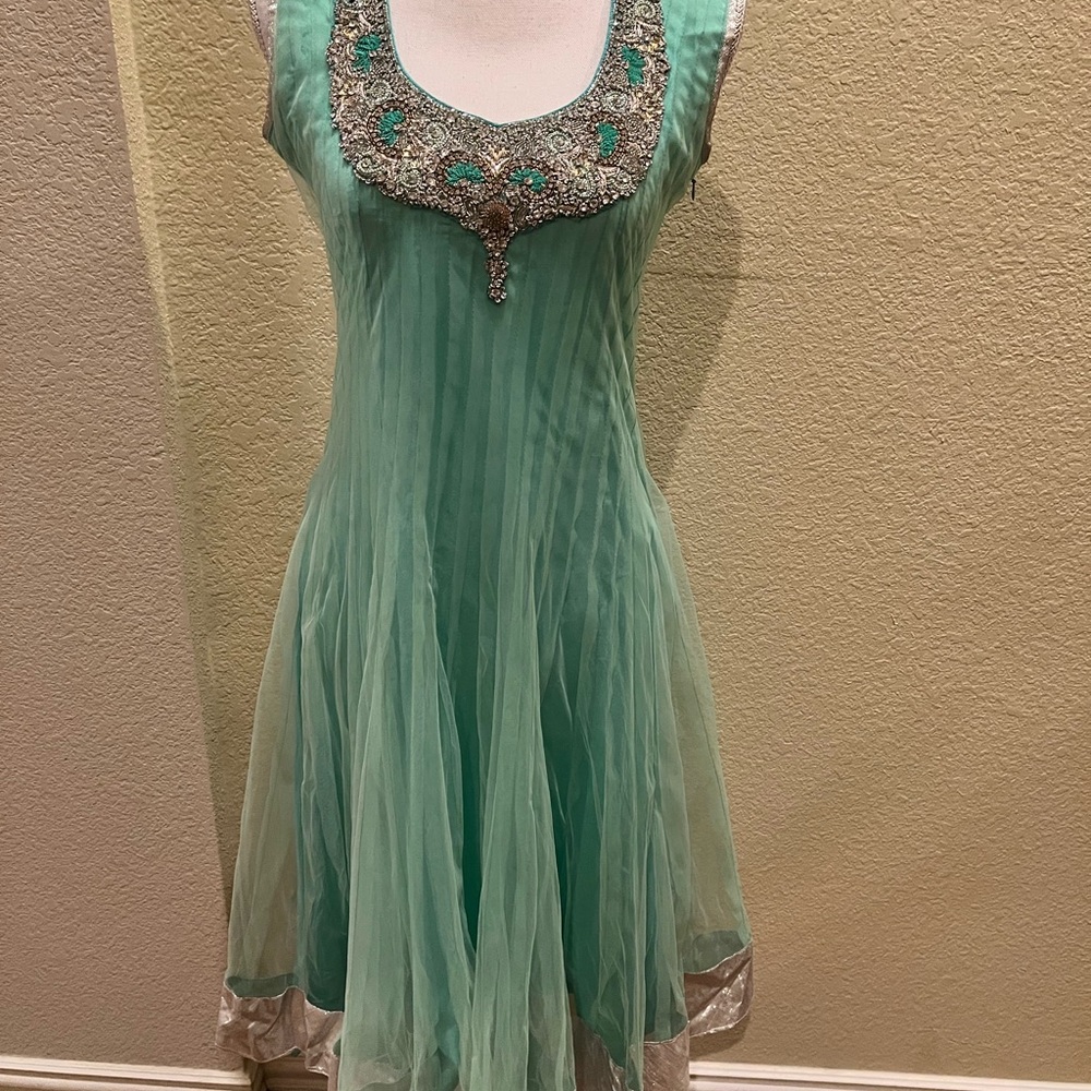 Style Frock Style Net Churidaar Suit. Size Xs - image 3